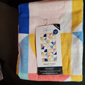 Mainstays Multicolor Geometric Beach Towel